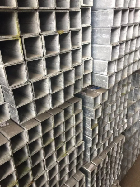 源泰德潤熱鍍鋅方管